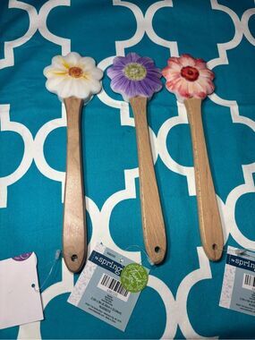 New Set of 3 Floral Silicone Spoon Spatulas - White, Purple, Coral